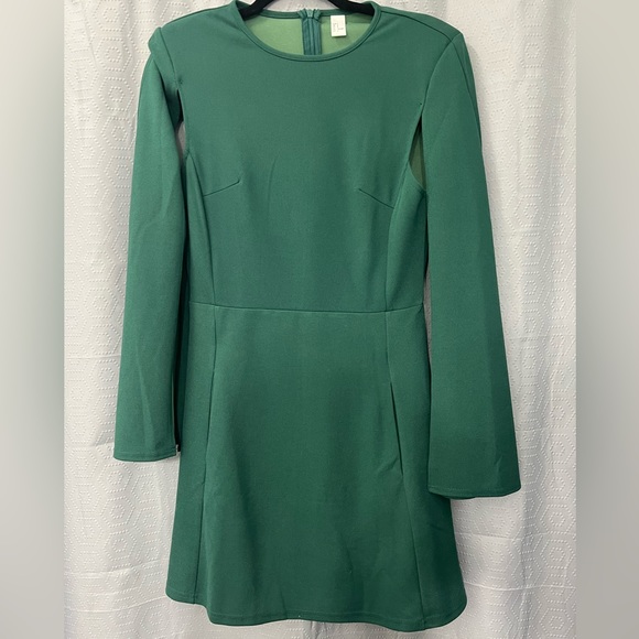 NWOT SHEIN Cape Sleeve Dress - Picture 7 of 7